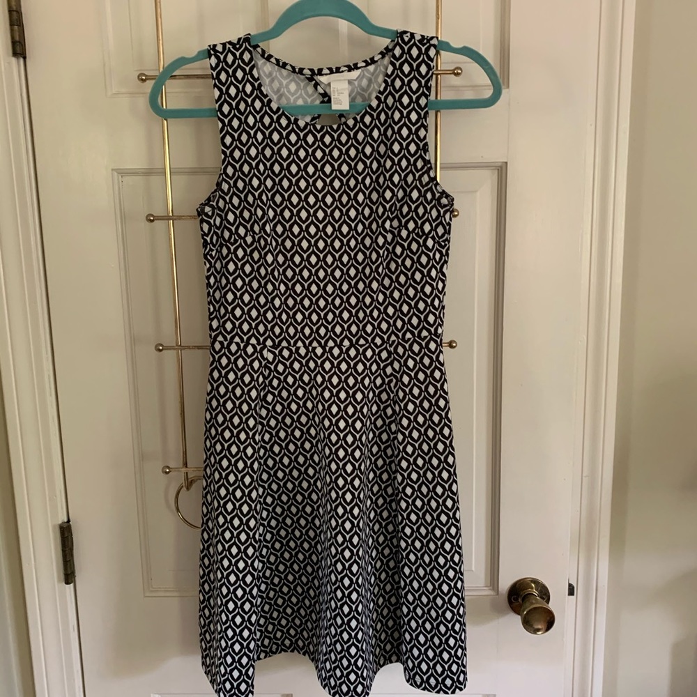 Black and white dress
